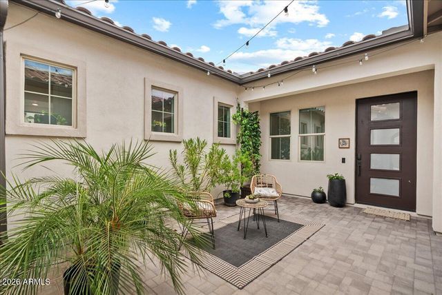 5936 E ADOBE Drive, Phoenix, AZ 85054
