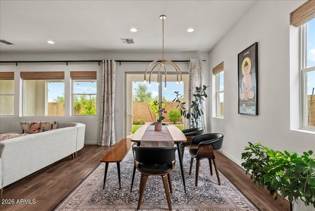 5936 E ADOBE Drive, Phoenix, AZ 85054