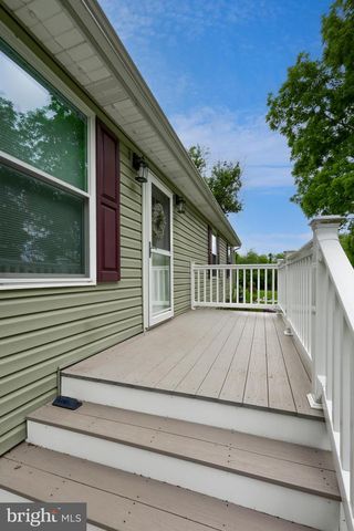 1025 WHITE OAK RD, Windsor, PA 17366