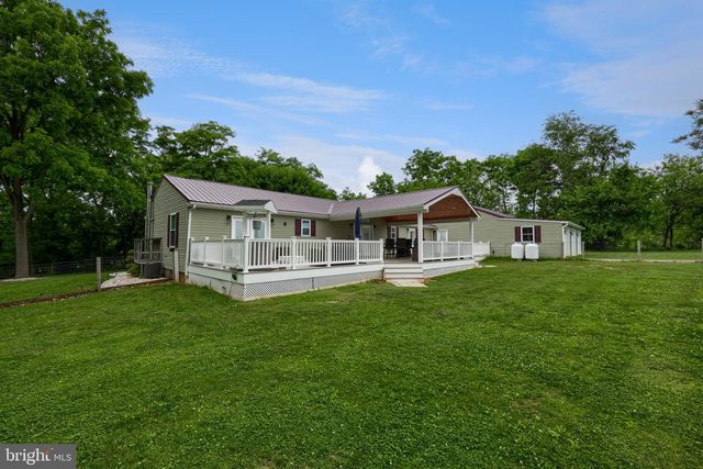1025 WHITE OAK RD, Windsor, PA 17366
