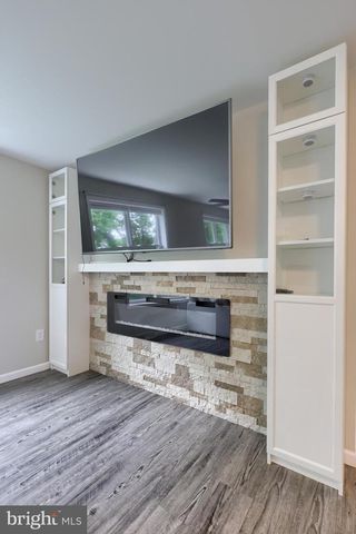 1025 WHITE OAK RD, Windsor, PA 17366