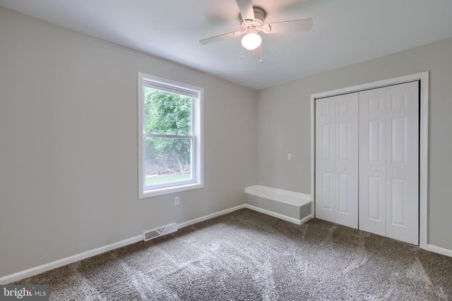 1025 WHITE OAK RD, Windsor, PA 17366