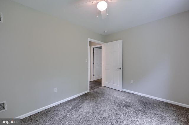 1025 WHITE OAK RD, Windsor, PA 17366