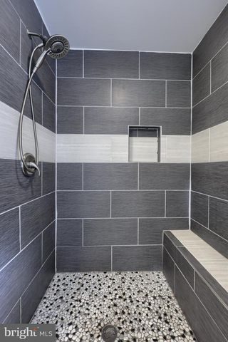 1025 WHITE OAK RD, Windsor, PA 17366