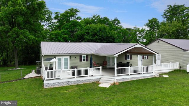 1025 WHITE OAK RD, Windsor, PA 17366