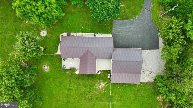 1025 WHITE OAK RD, Windsor, PA 17366