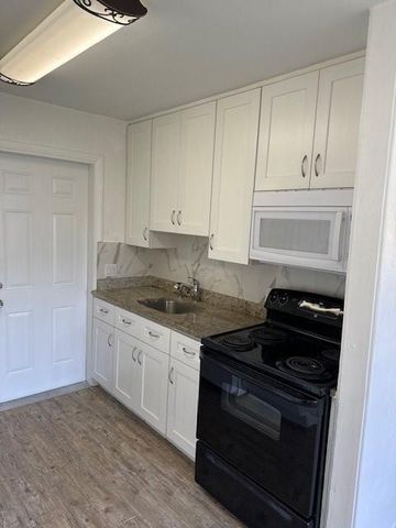 516 SW 15th Street, Fort Lauderdale, FL 33315