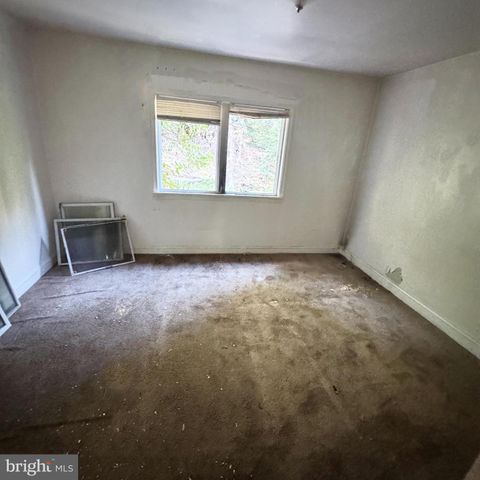 3420 HILLDALE PL, Baltimore, MD 21215