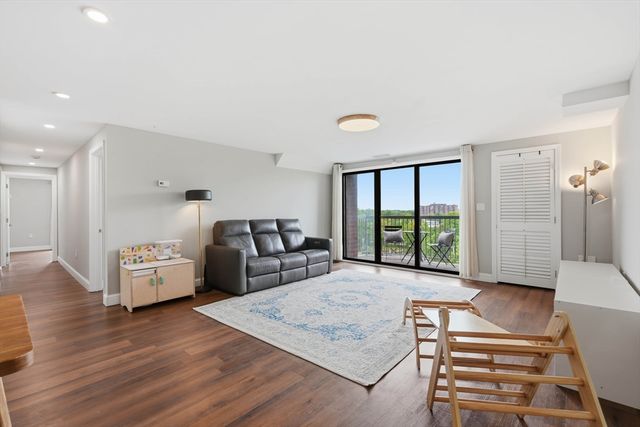 8 Ninth St. 701, Medford, MA 02155