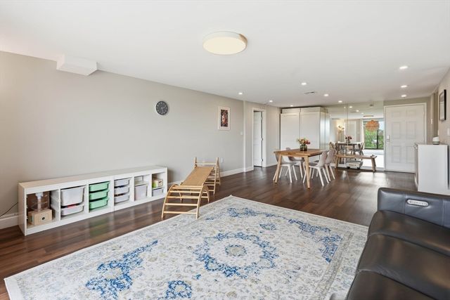 8 Ninth St. 701, Medford, MA 02155