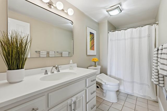 8 Ninth St. 701, Medford, MA 02155