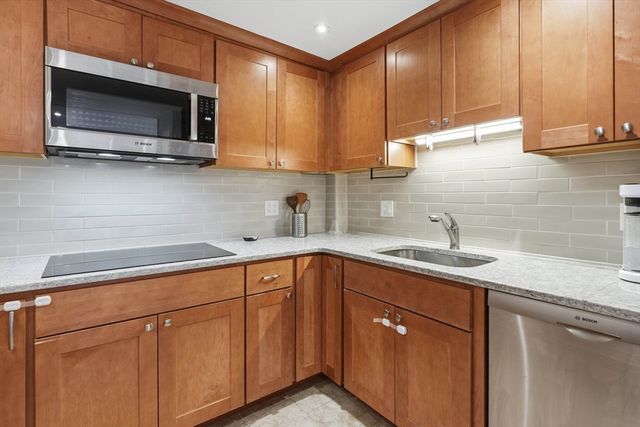 8 Ninth St. 701, Medford, MA 02155