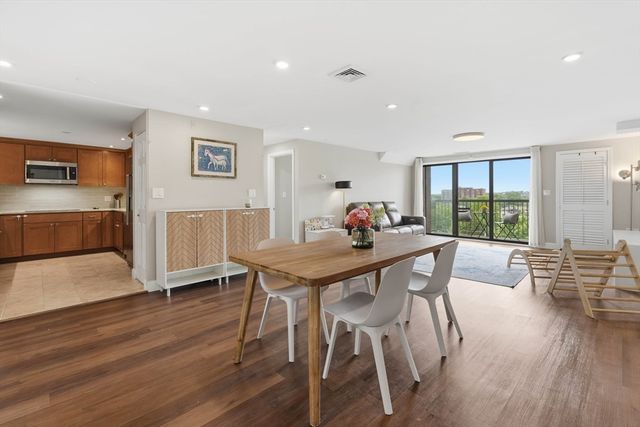 8 Ninth St. 701, Medford, MA 02155