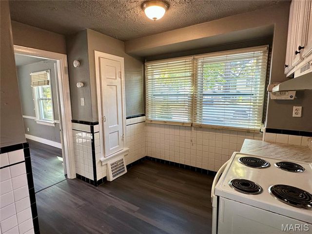 7121 Lamont Drive, Flordell Hills, MO 63136