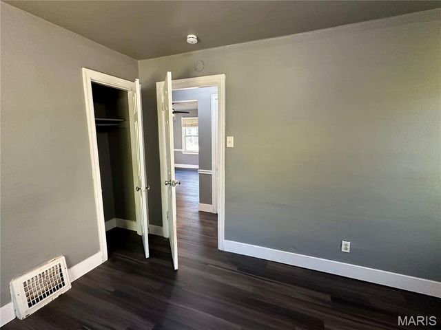 7121 Lamont Drive, Flordell Hills, MO 63136