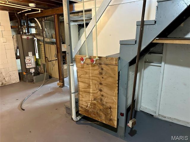 7121 Lamont Drive, Flordell Hills, MO 63136