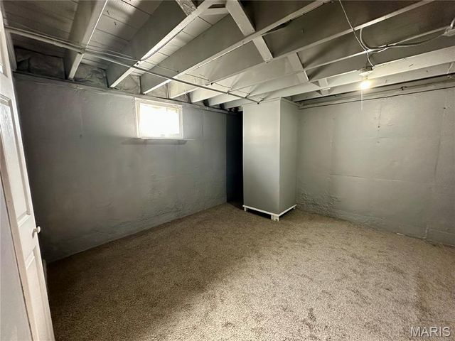 7121 Lamont Drive, Flordell Hills, MO 63136