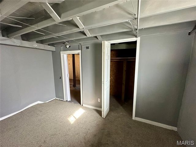 7121 Lamont Drive, Flordell Hills, MO 63136