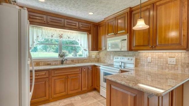 52 Farner-Plott Drive, Blairsville, GA 30512