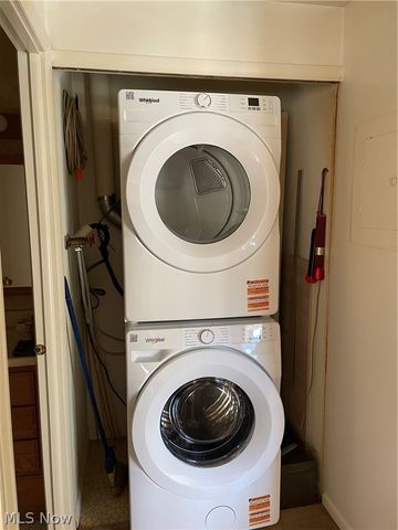 9630 Cove Drive 16A, North Royalton, OH 44133