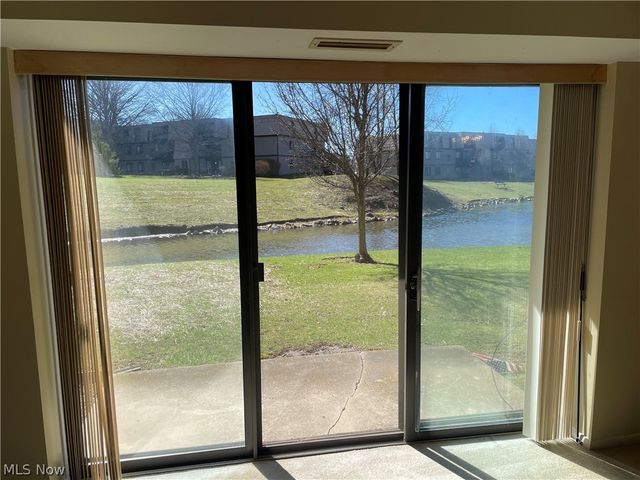 9630 Cove Drive 16A, North Royalton, OH 44133