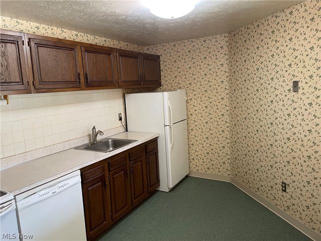 9630 Cove Drive 16A, North Royalton, OH 44133