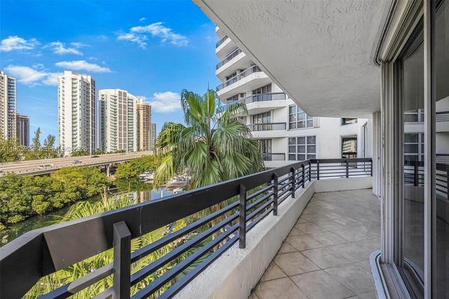 3500 Mystic Pointe Dr 604, Aventura, FL 33180