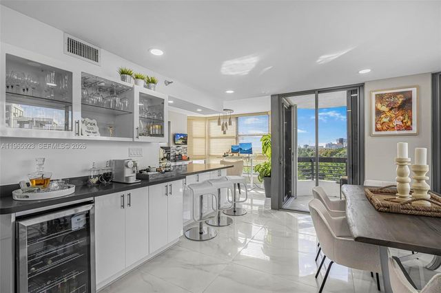 3500 Mystic Pointe Dr 604, Aventura, FL 33180