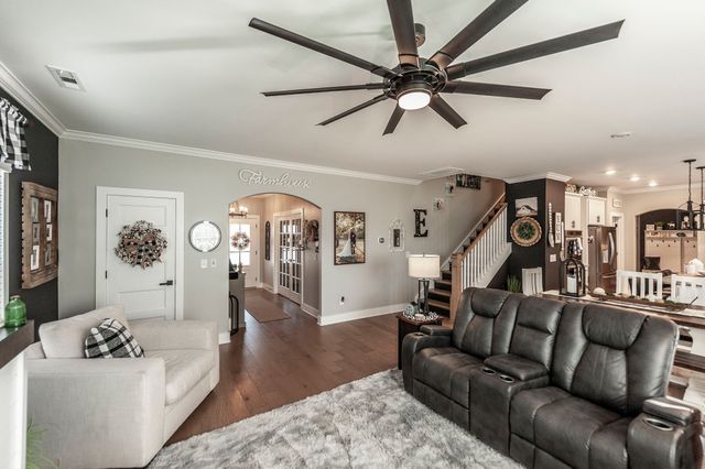 1377 Wentworth Dr, Gallatin, TN 37066