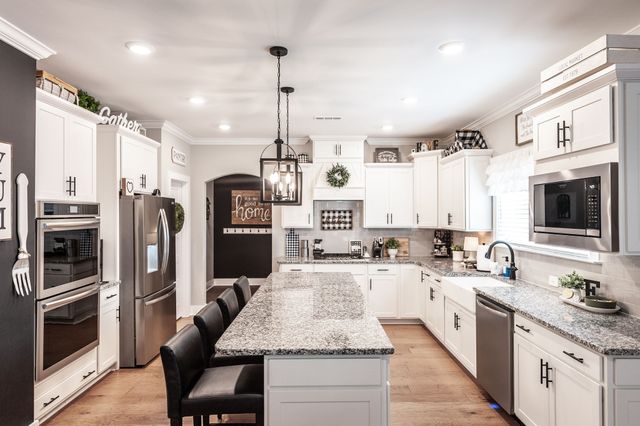 1377 Wentworth Dr, Gallatin, TN 37066