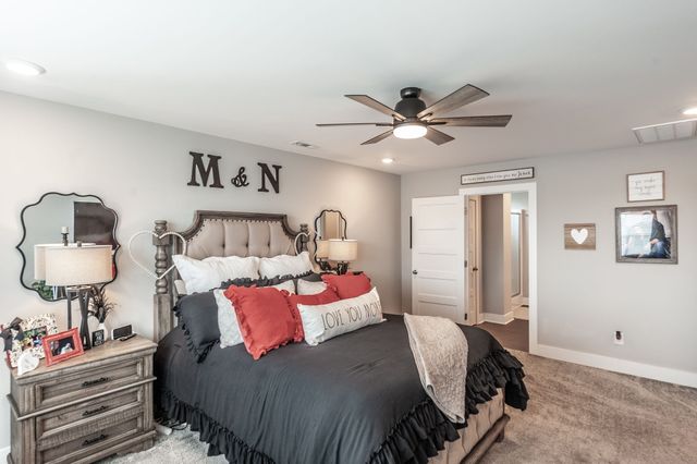 1377 Wentworth Dr, Gallatin, TN 37066