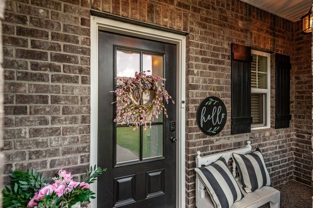 1377 Wentworth Dr, Gallatin, TN 37066