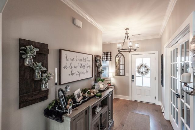 1377 Wentworth Dr, Gallatin, TN 37066