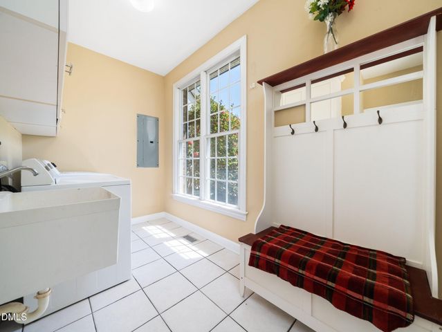 936 Elbridge Drive, Raleigh, NC 27603