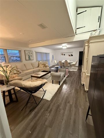 110 N MAIN AVENUE, Minneola, FL 34715