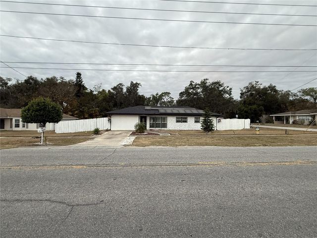 110 N MAIN AVENUE, Minneola, FL 34715