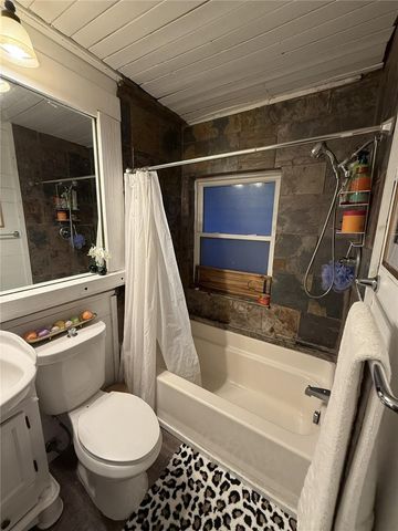 110 N MAIN AVENUE, Minneola, FL 34715