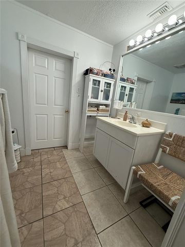 110 N MAIN AVENUE, Minneola, FL 34715