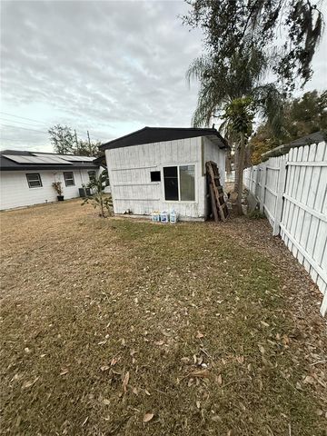 110 N MAIN AVENUE, Minneola, FL 34715