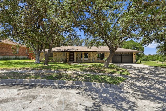 4002 BENTWAY ST, San Antonio, TX 78217