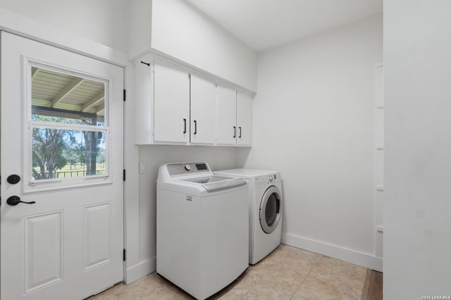 4002 BENTWAY ST, San Antonio, TX 78217