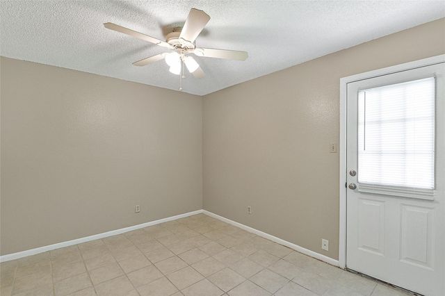 4508 Avenue L 3, Santa Fe, TX 77510