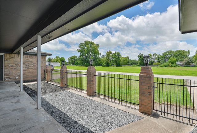 4508 Avenue L 3, Santa Fe, TX 77510