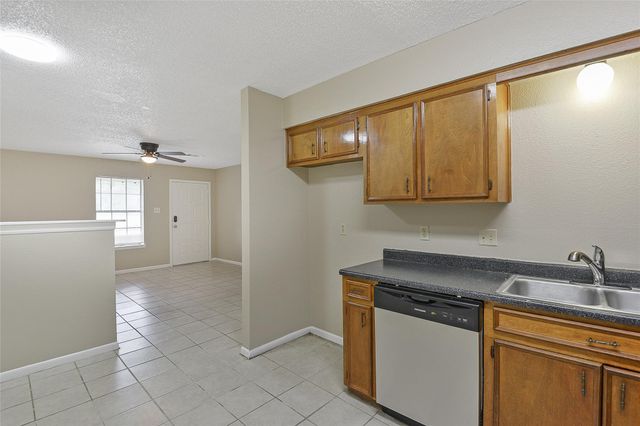 4508 Avenue L 3, Santa Fe, TX 77510