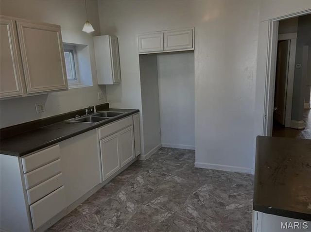 4843 Lee Avenue, St Louis, MO 63115