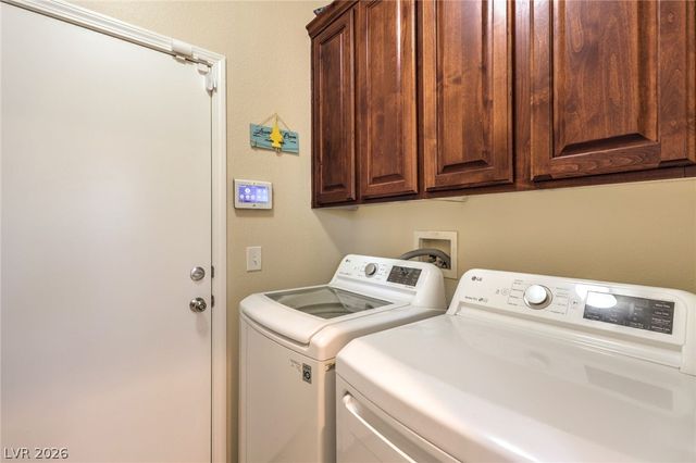 4925 Goldfield Street, North Las Vegas, NV 89031