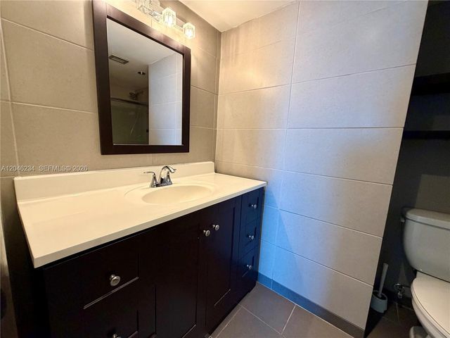 1600 S Ocean Dr 8I, Hollywood, FL 33019