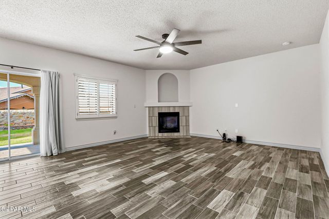 7349 PRICKLEY PEAR Drive, El Paso, TX 79912
