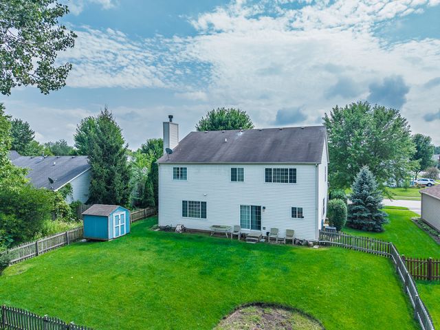 250 Sparrow Drive, Woodstock, IL 60098