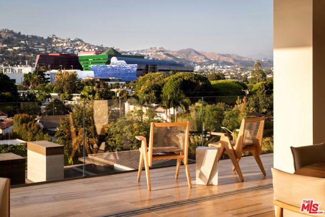 8899 Beverly Boulevard 5A, West Hollywood, CA 90048